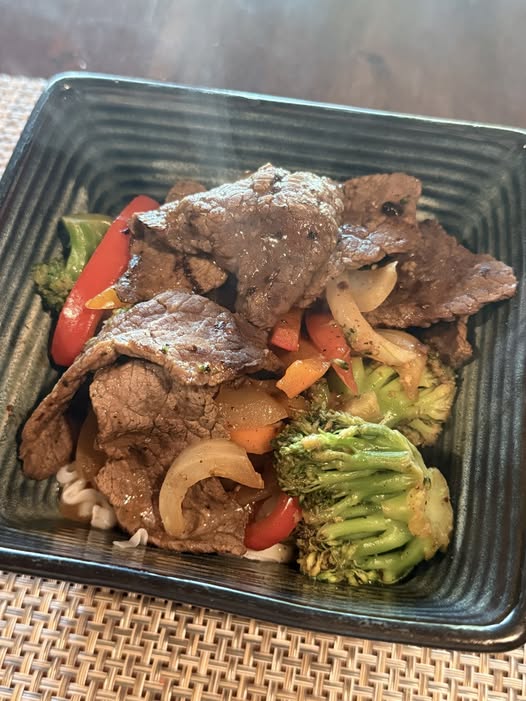 Juicy Pepper Steak Stir Fry